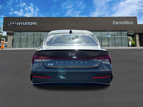 2025 Hyundai ELANTRA HEV SEL Sport