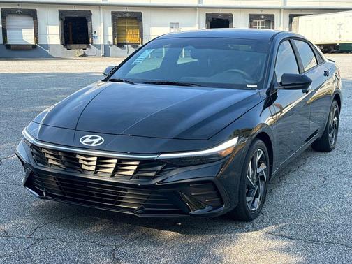 2025 Hyundai ELANTRA Sport