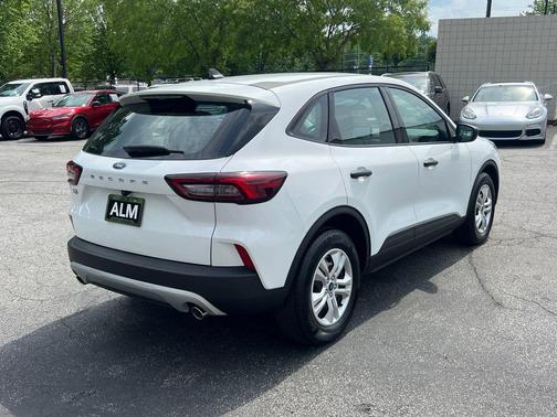 2023 Ford Escape SE