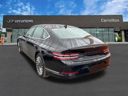 2023 Genesis Electrified G80 Base