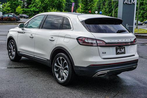 2022 Lincoln Nautilus Reserve