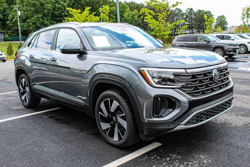 2024 Volkswagen Atlas Cross Sport 2.0T SE w/Technology