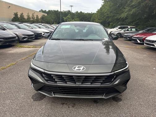 2025 Hyundai ELANTRA Sport