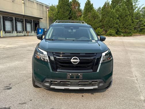 2024 Nissan Pathfinder Platinum 4WD