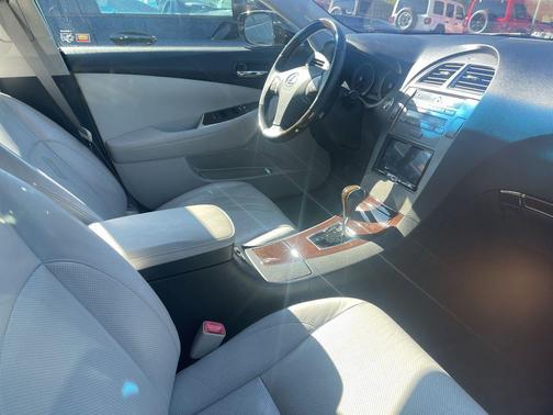 2010 Lexus ES 350 Base