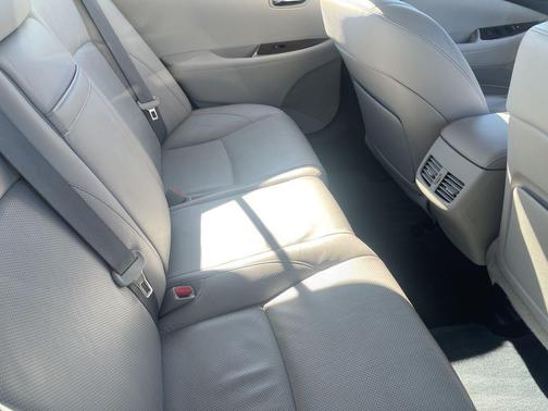 2010 Lexus ES 350 Base