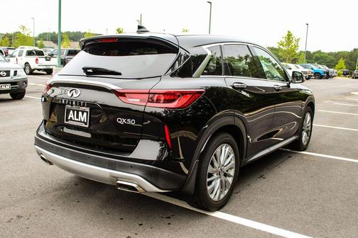 2023 INFINITI QX50 PURE