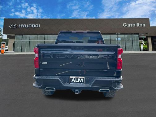 2023 Chevrolet Silverado 1500 Custom Trail Boss