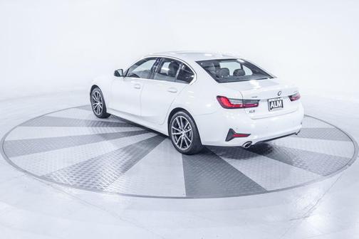 2022 BMW 330 xDrive