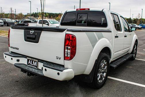 2021 Nissan Frontier SV