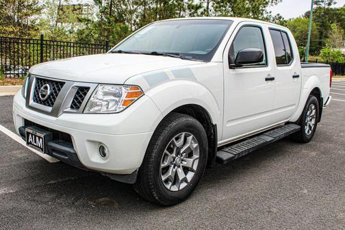 2021 Nissan Frontier SV