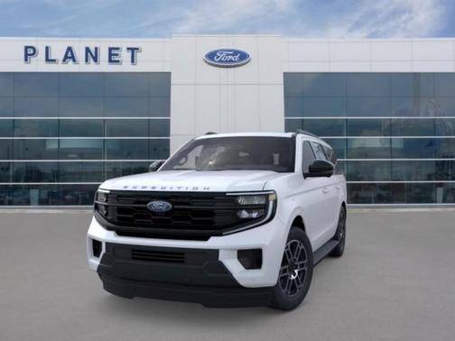 Star White 2026 Ford Expedition Active