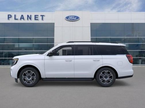 Star White 2026 Ford Expedition Active