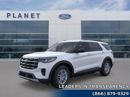 Space White Metallic 2026 Ford Explorer Active
