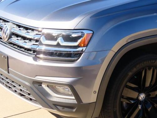 2018 Volkswagen Atlas 3.6L SEL Premium