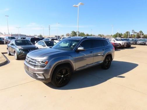 2018 Volkswagen Atlas 3.6L SEL Premium