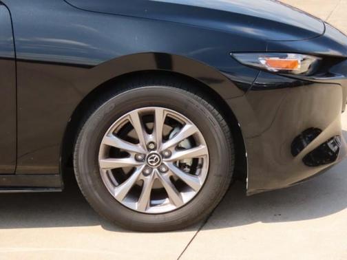 2022 Mazda Mazda3 s