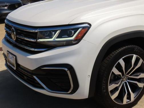 2023 Volkswagen Atlas Cross Sport 3.6L V6 SEL Premium R-Line