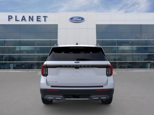 Space White Metallic 2026 Ford Explorer Active