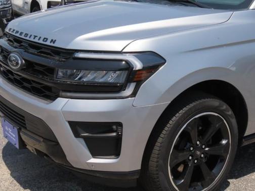 Iconic Silver Metallic 2024 Ford Expedition Limited