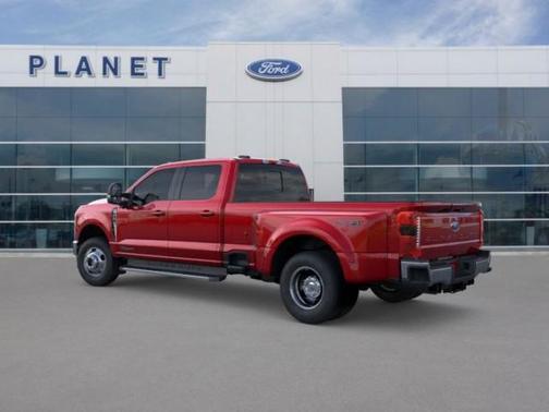 2025 Ford F-350 Lariat Super Duty