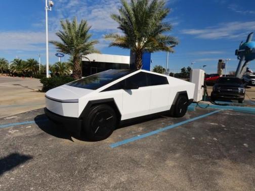 2024 Tesla Cybertruck Base