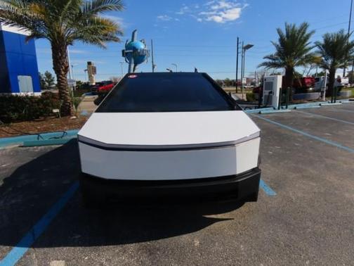 2024 Tesla Cybertruck Base