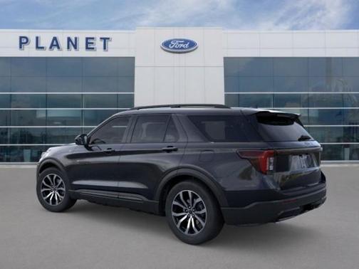 2025 Ford Explorer ST-Line RWD