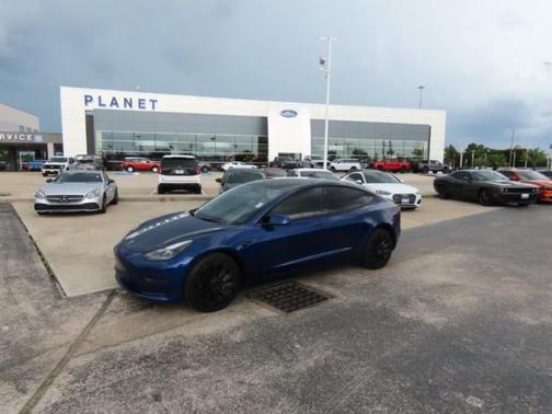 2023 Tesla Model 3 Base