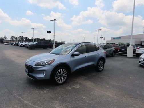2022 Ford Escape Titanium