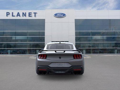 2026 Ford Mustang Dark Horse