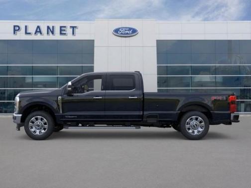 2025 Ford F-350 Lariat Super Duty
