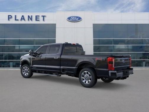 2025 Ford F-350 Lariat Super Duty