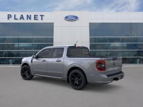 2025 Ford Maverick Lobo Standard