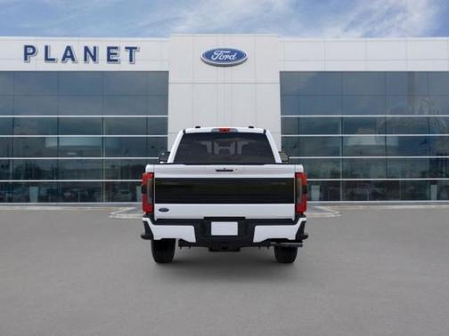 2025 Ford F-250 Platinum