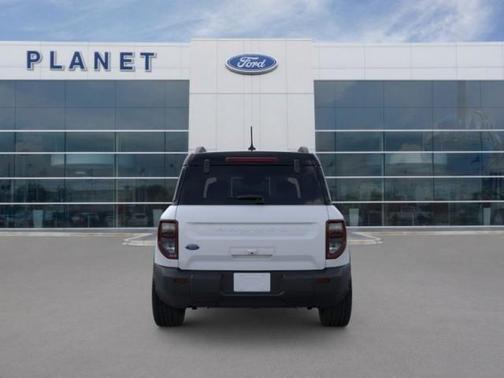 Space White Metallic 2026 Ford Bronco Sport Outer Banks