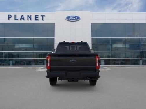 Agate Black Metallic 2026 Ford F-250 XLT