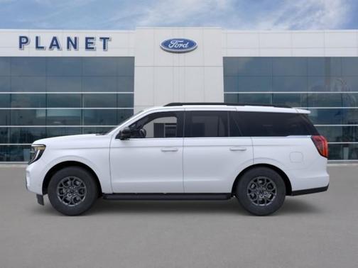 Star White 2026 Ford Expedition Active