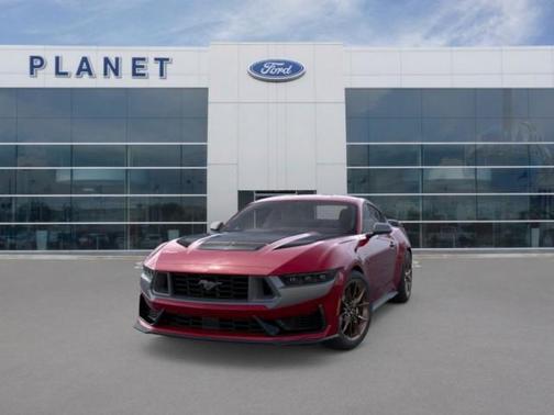 2025 Ford Mustang Dark Horse