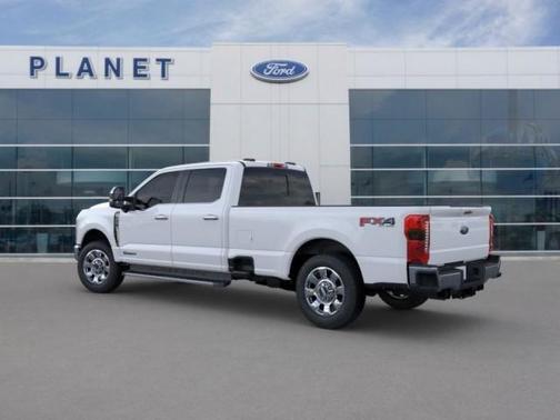2025 Ford F-350 Lariat Super Duty