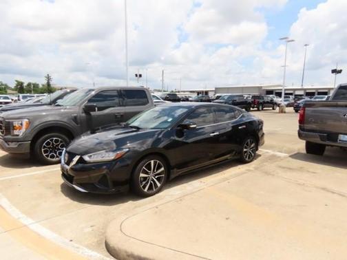 2021 Nissan Maxima SV