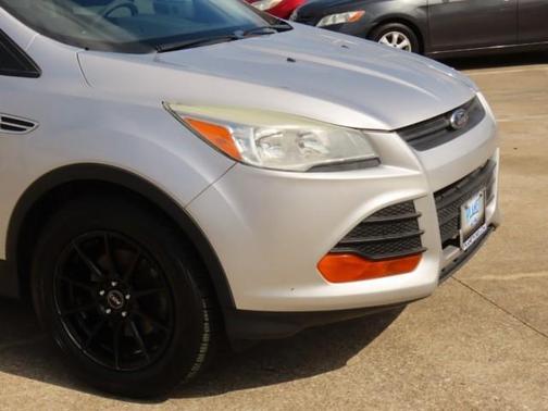 2014 Ford Escape S