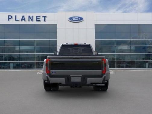 2025 Ford F-350 Platinum