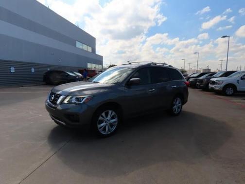 2018 Nissan Pathfinder SL