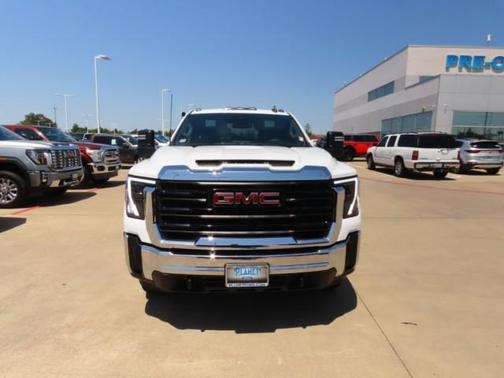 2024 GMC Sierra 2500 Pro