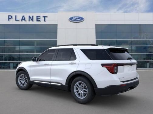 2025 Ford Explorer Active RWD