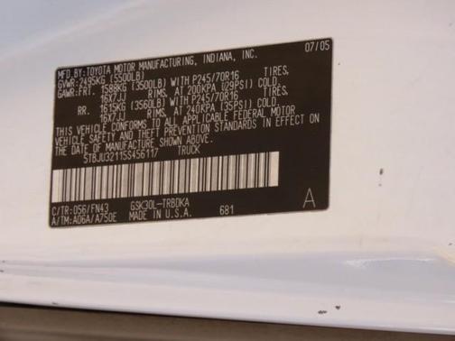 2005 Toyota Tundra Base