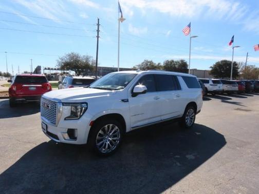 2022 GMC Yukon XL Denali
