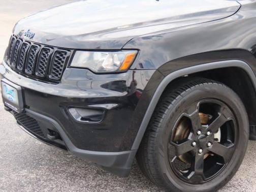 2019 Jeep Grand Cherokee Laredo