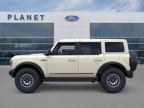 Wimbledon White 2026 Ford Bronco Outer Banks